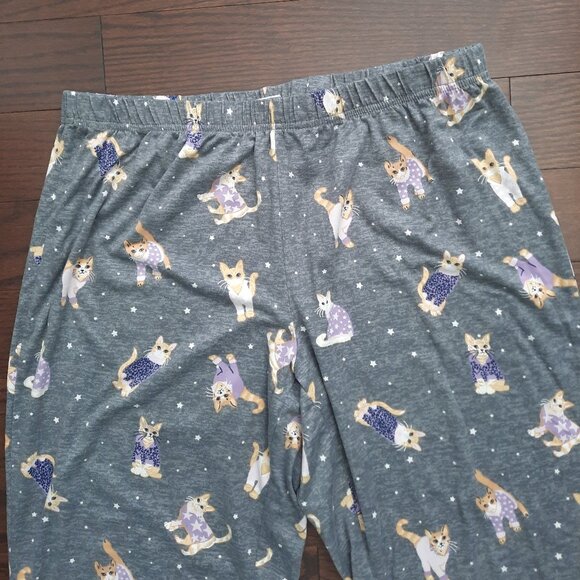 Cat patterned pajamas - M - Picture 6 of 9